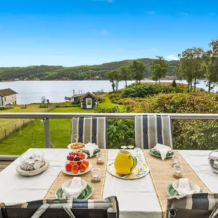 Semesterbostad Isebakke Ved Fjorden - 6 Bedroom House By The Fjord Halden
