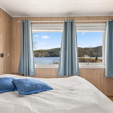 Isebakke Ved Fjorden - 6 Bedroom House By The Fjord