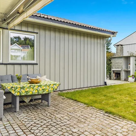 Isebakke Ved Fjorden - 6 Bedroom House By The Fjord Semesterbostad Halden